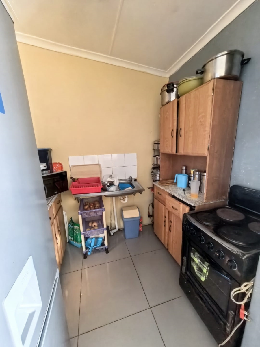 2 Bedroom Property for Sale in Pelican Park Western Cape